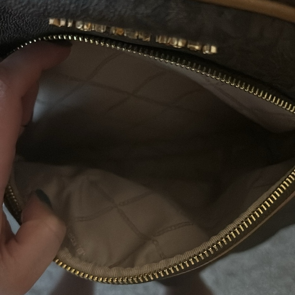 Great Condition Michael Kors Backpack. - image 5